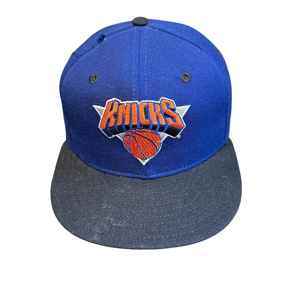 New York Knicks New Era Fitted Hat 7 1/8 Wool Made in USA NBA VTG 90s